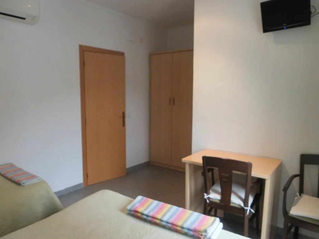 Hostal L'Alba Tossa de Mar 2*,  Spain