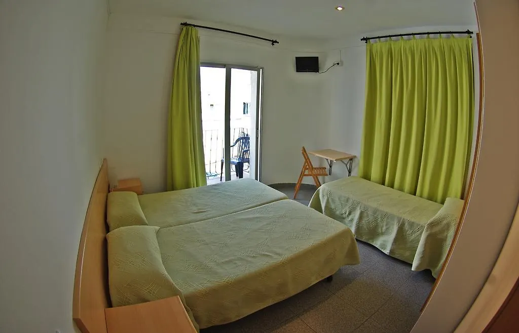 招待所 Hostal L'Alba 滨海托萨