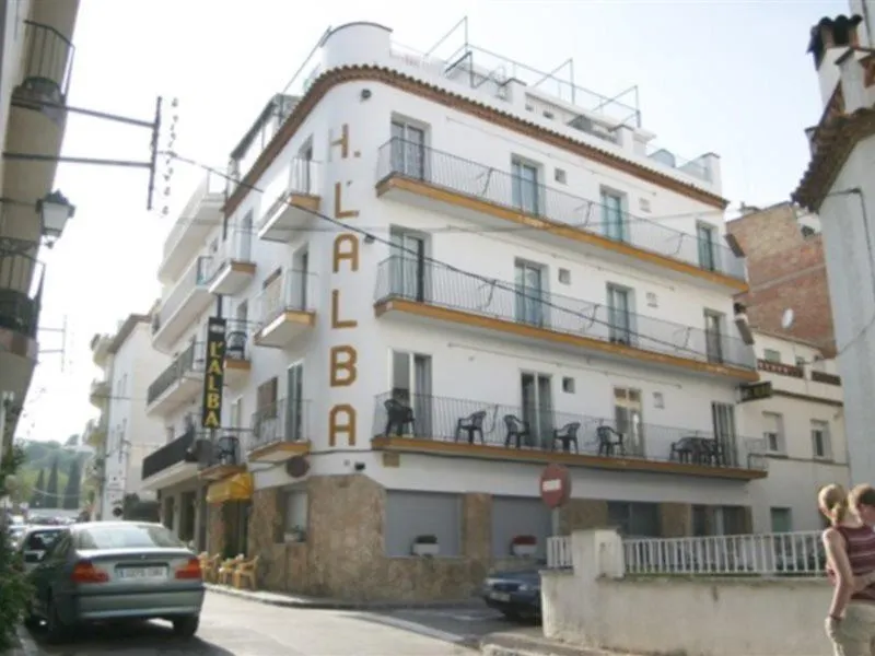Hostal L'Alba 滨海托萨 招待所