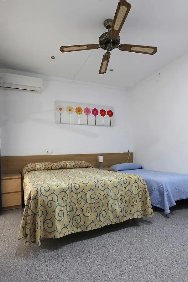 招待所 Hostal L'Alba 滨海托萨